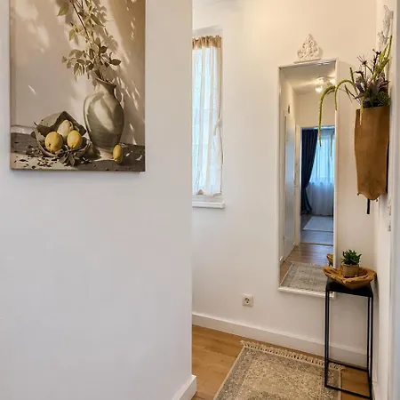 Zentrum Prime Location - Near Metro 24h Self Check-in, 65 Smart Tv Apartamento Núremberg